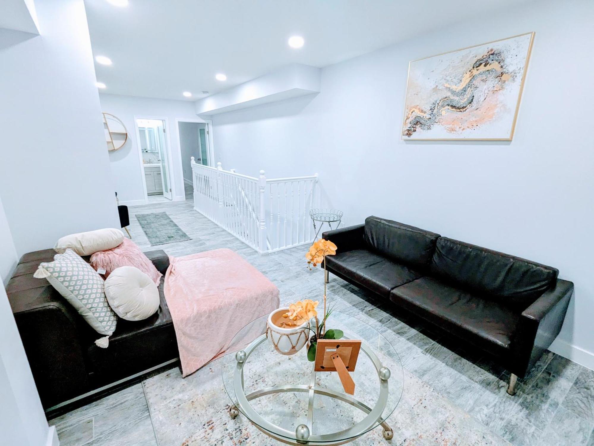 Luxurious 3 Bedroom Apt With A Beautiful Balcony Washington Room photo